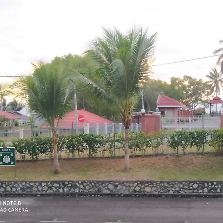 Pd Laguna Homestay Red Port Dickson Exterior photo